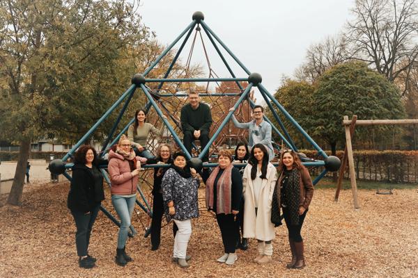 gruppenbild-team.jpg